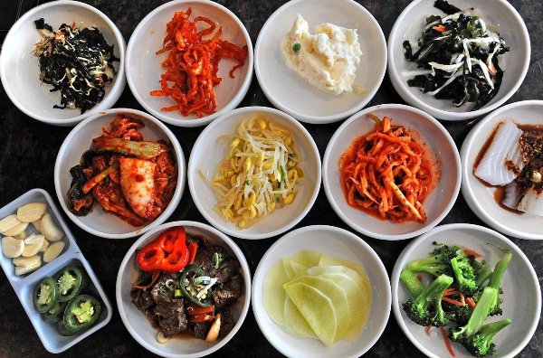 Trong ẩm thực, cũng có sự kết hợp của các màu sắc Trong ẩm thực, cũng có sự kết hợp của các màu sắc