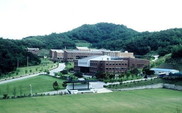 Toàn cảnh trường đại học công giáo Daejeon Hàn Quốc Toàn cảnh trường đại học công giáo Daejeon Hàn Quốc