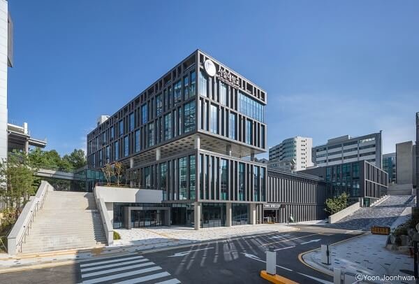 Một góc trường đại học Seoil Một góc trường đại học Seoil