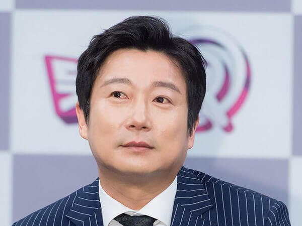 Diễn viên hài Lee Soo Geun - cựu sinh viên trường Diễn viên hài Lee Soo Geun - cựu sinh viên trường