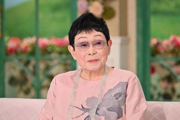 Nhà viết kịch bản Sugako Hashida Nhà viết kịch bản Sugako Hashida