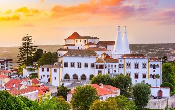 Thị trấn Sintra - Đẹp như cổ tích. Thị trấn Sintra - Đẹp như cổ tích.